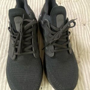 Triple black ultra boost size 12